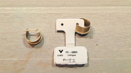 CHUNKY HUGGIE HOOP EARRINGS